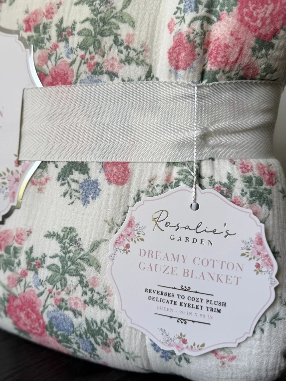 Envogue dreamy cotton gauze throw blanket pink rose floral eyelet ruffle trim
